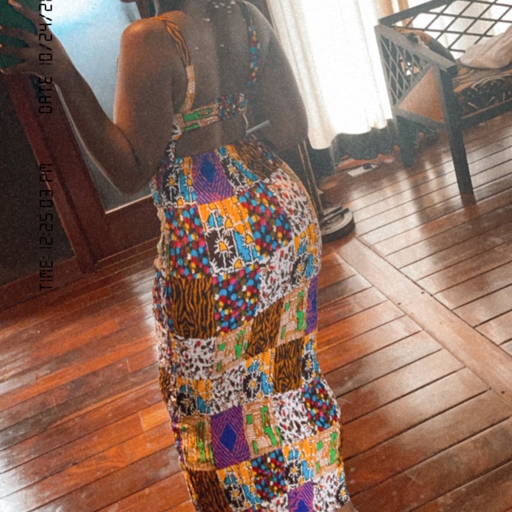 African Ruched Open Back Maxi Dress - Picture 6 of 7